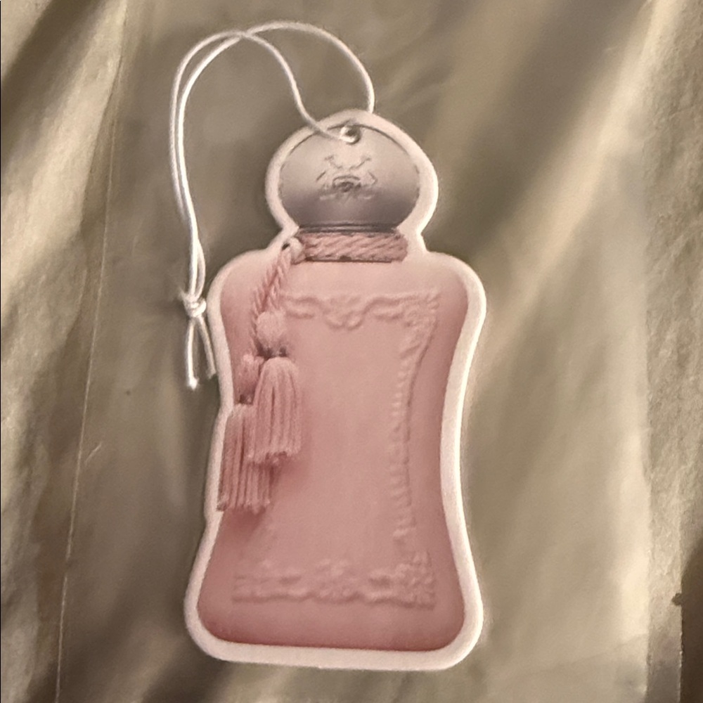 PARFUMS DE MARLY DELINA SCENTED AIR FRESHENER
